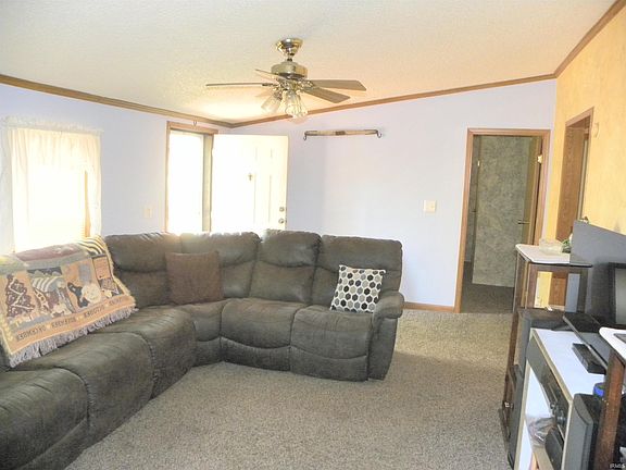 4th image of 1298 Lakeside Dr