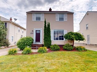 1593 Woodrow Ave, Mayfield Heights, OH 44124