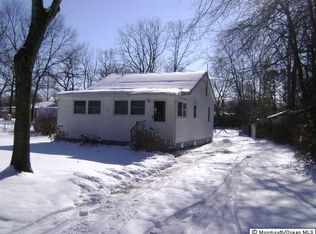 42 E 2nd St, Howell, NJ 07731