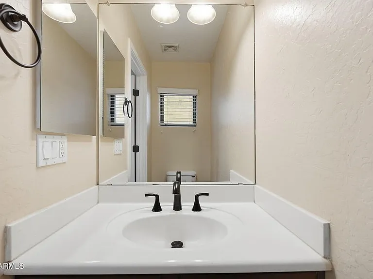 330 S Farmer Ave #126 — Photo 29