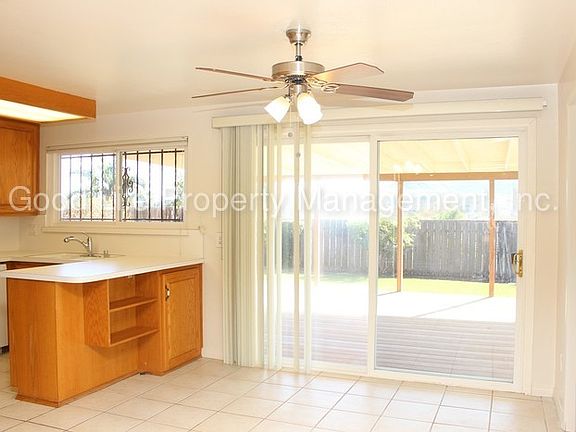5th image of 8539 Carlton Oaks Dr