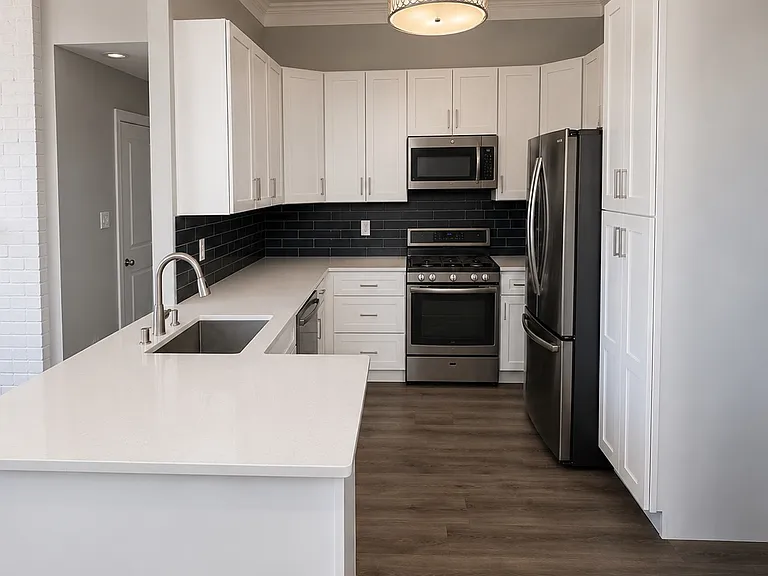1752 Crescent Creek Ln — Photo 13