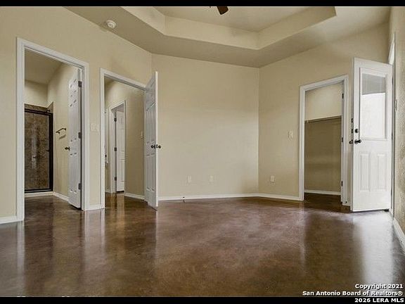 5th image of 2578 Pahmeyer Rd