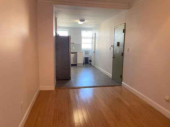 3rd image of 177 8th St APT 4L