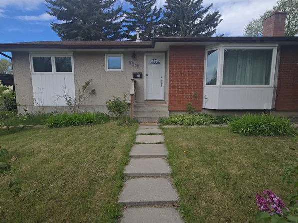 4319 Charleswood Dr NW, Calgary, AB T2L 2E3