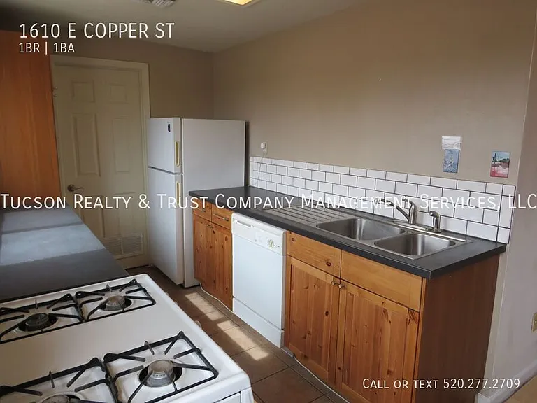 1610 E Copper St — Photo 13