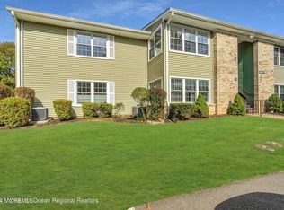 60 Quince Ct, Red Bank, NJ 07701