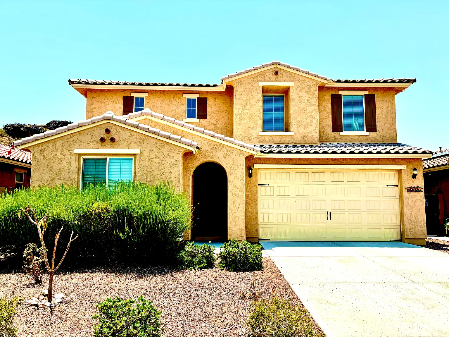 5 bed, 3.5 bath, 3534 sqft, $3,200 — Photo 1