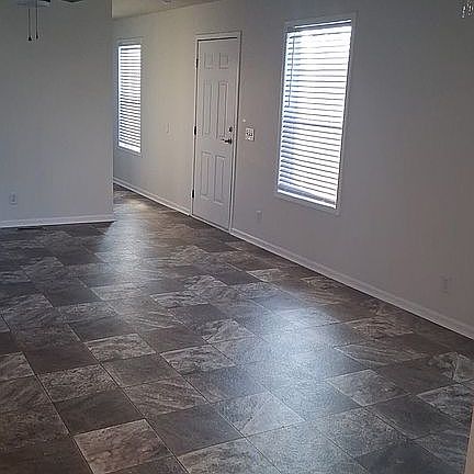 4th image of 5112 N Fairmount St Trlr 102