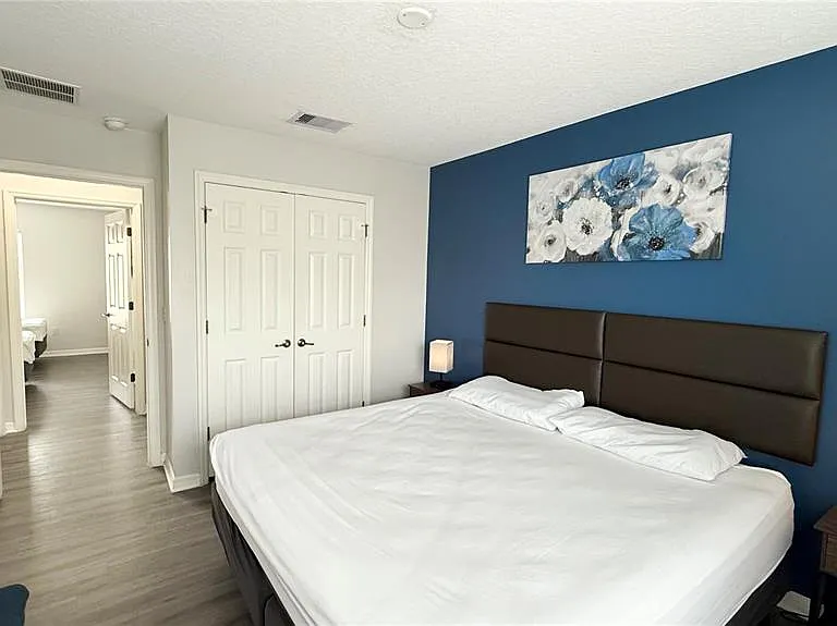 8517 Bay Lilly Loop — Photo 20