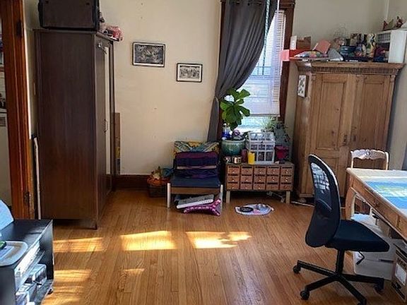 4th image of 1957 W Addison St #1-3551-354