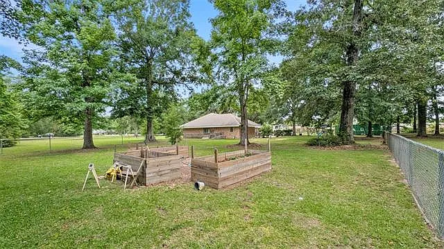 61258 N Military Rd — Photo 39