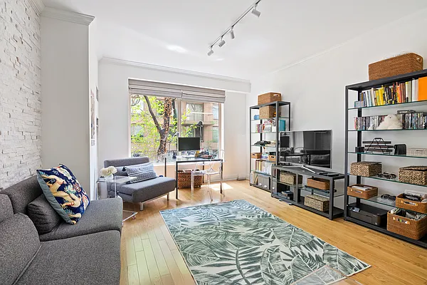 Sold by Compass | media 7