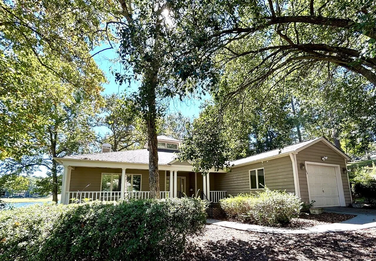 2 bed, 2.0 bath, 1868 sqft, $1,985 — Photo 1