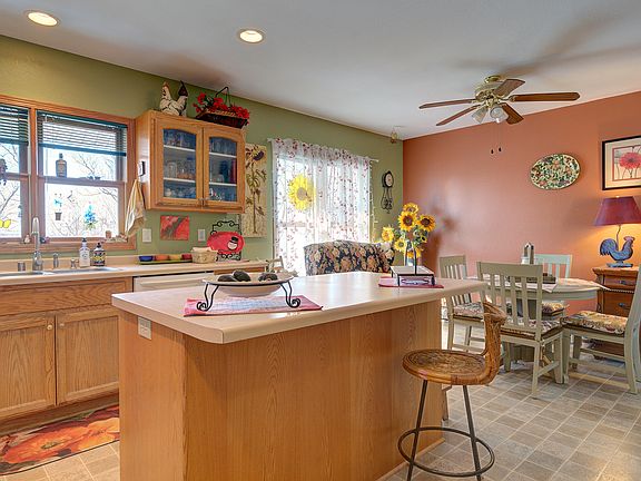 5th image of W330N4339 Lakeland Dr