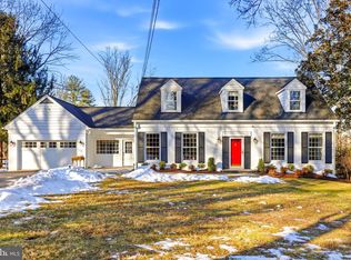 9101 Warfield Rd, Gaithersburg, MD 20882