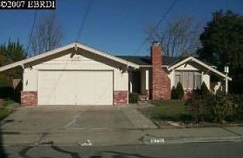 1st image of 910 San Carlos Dr