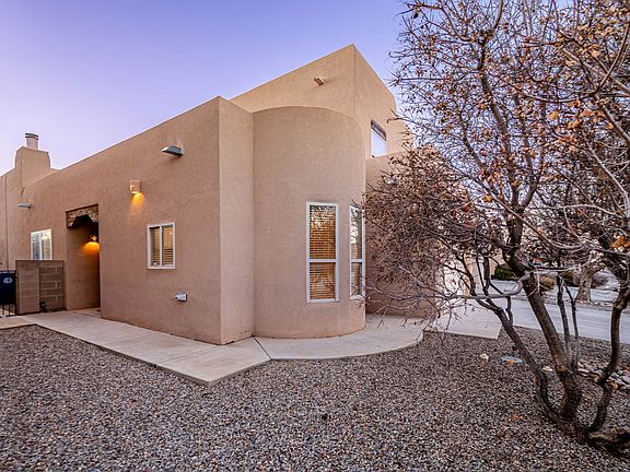 3rd image of 9719 Calle Chamisa NW