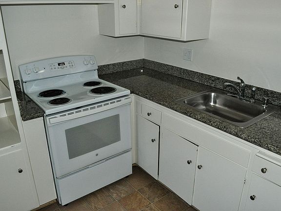 5th image of 875 Sir Francis Drake Blvd #9