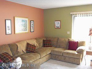 5th image of 10068 S Romaine Cir