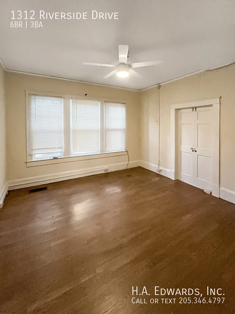 1312 Riverside Drive - Unit A — Photo 3