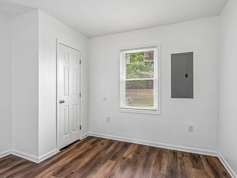 3175 Mensi St — Photo 18