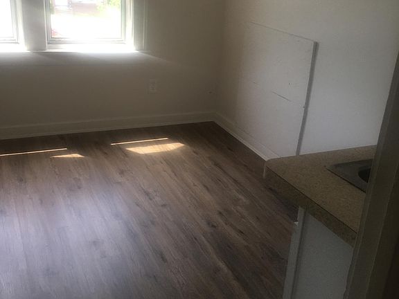 2nd image of 15904 Pythias Ave #3