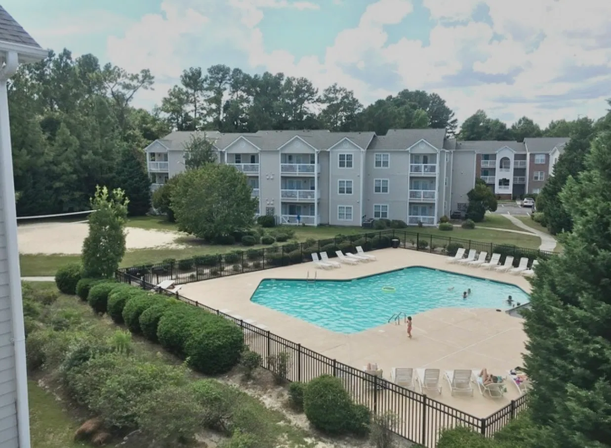 3 bed, 1268 sqft, $1,600 — Photo 1