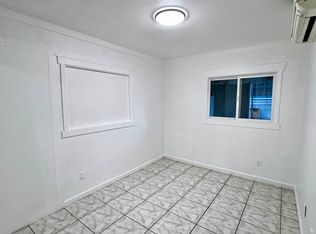 1128 Elm St #B, Honolulu, HI 96814
