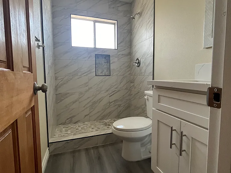 7777 Colwyn Ave — Photo 6