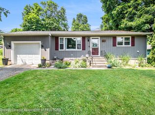 609 E Hanover St, Marshall, MI 49068