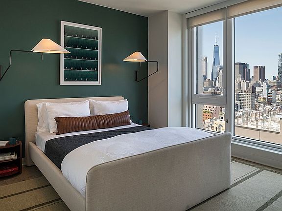 5th image of 55 Suffolk St APT 2708
