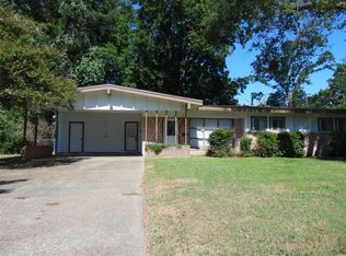 8524 Edgewood Pl, Shreveport, LA 71108