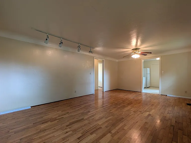 2064 Washington St — Photo 3