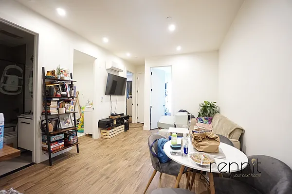 Rented by Rennit Inc. | media 41