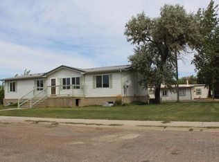 307 Deer Lodge Ave, Shelby, MT 59474