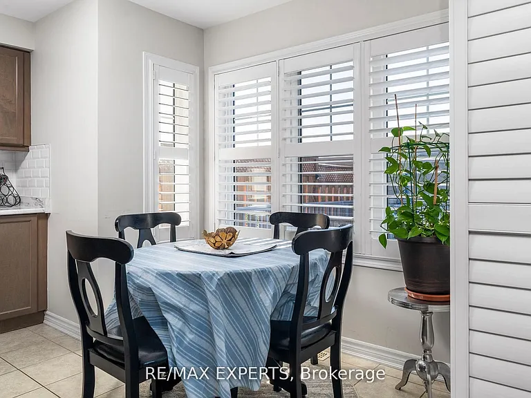56 Donlamont Cir — Photo 19