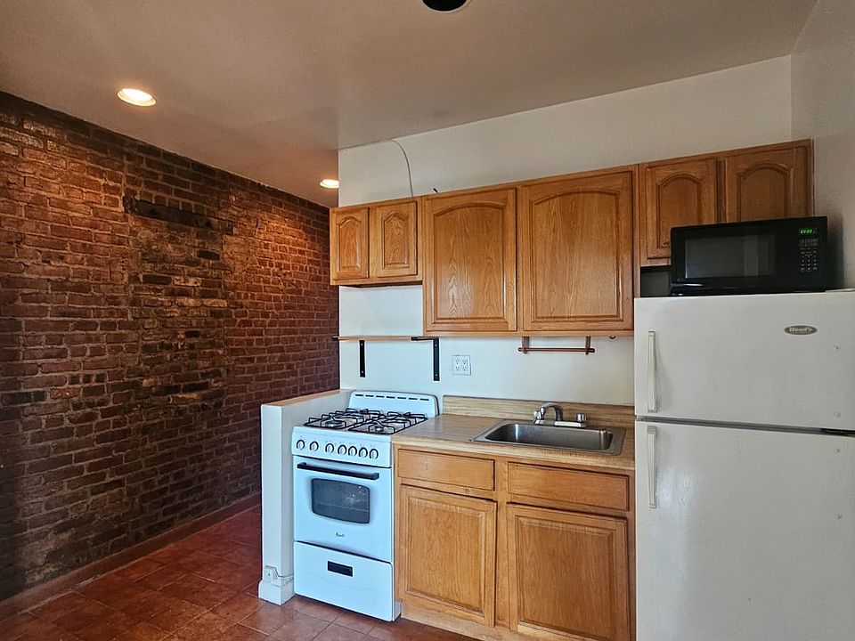 1st image of 34-11 36th Ave #4H