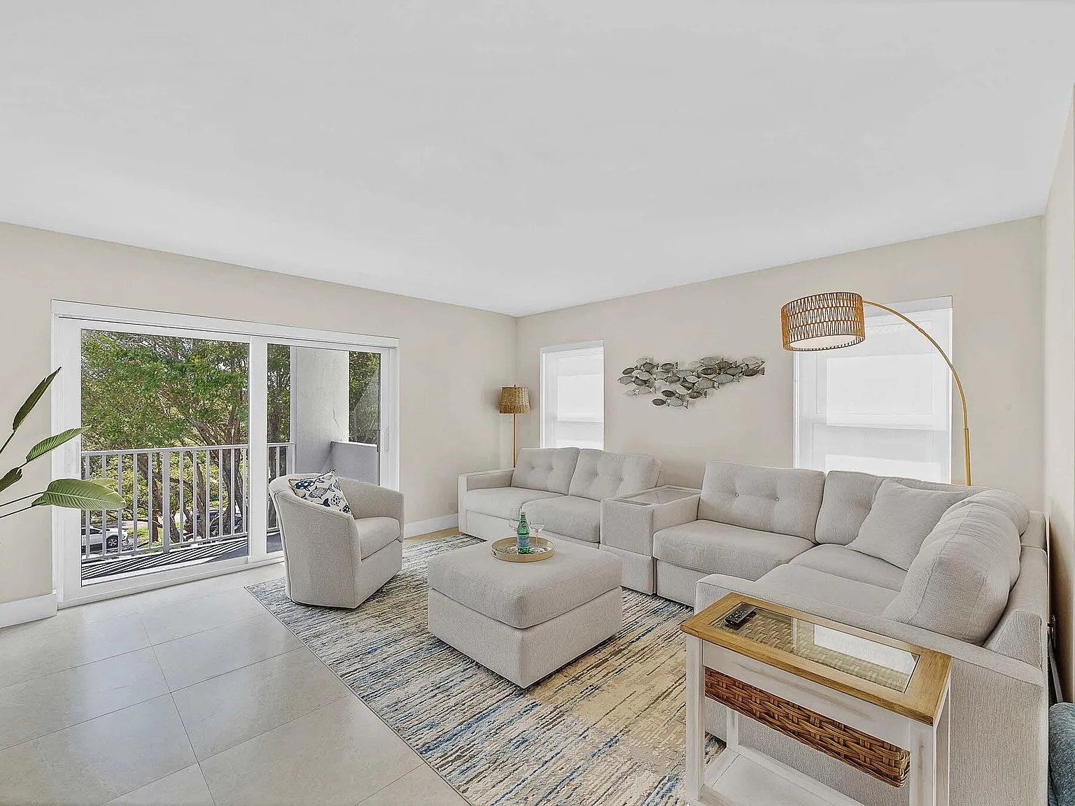 2 bed, 2.0 bath, 1170 sqft, $3,300 — Photo 2