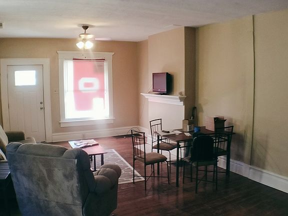 2nd image of 390 E 17th Ave
