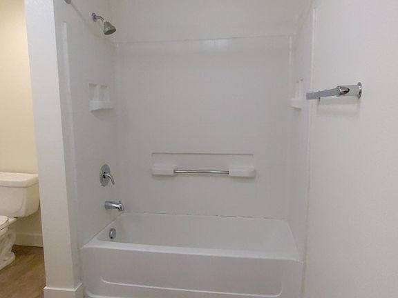 3rd image of 1247 Lakeside Dr #3027