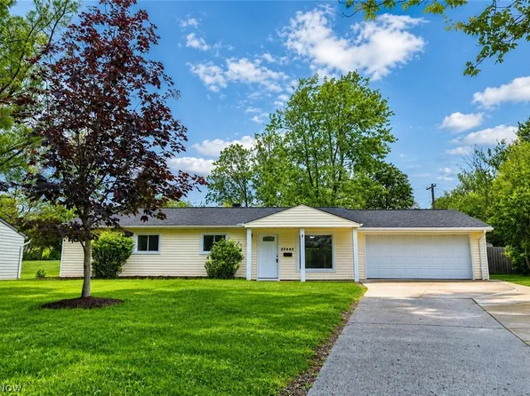 25445 Randolph Rd, Bedford Heights, OH 44146