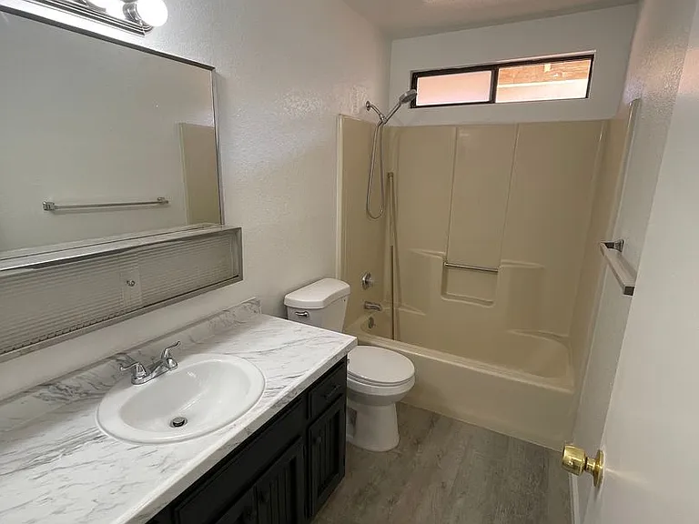 ERW1617 — Photo 10