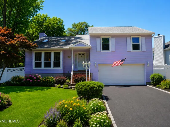 96 Heritage Drive, Howell, NJ 07731