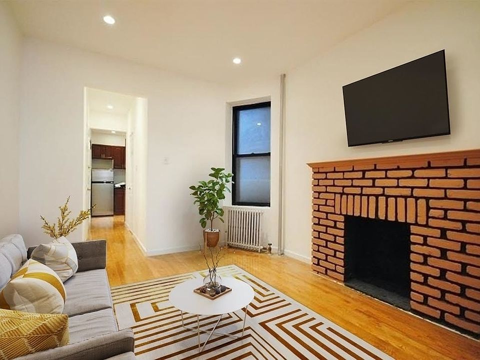 1st image of 615 1/2 Hudson St #A2