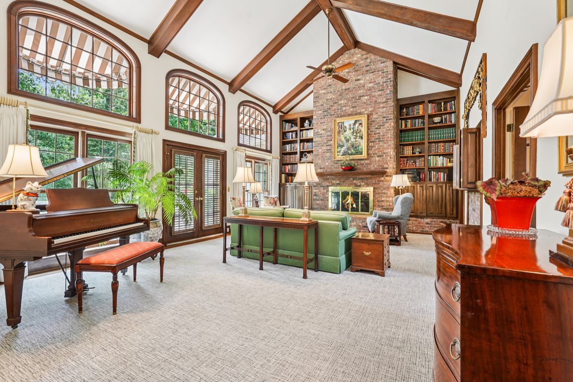 next background image