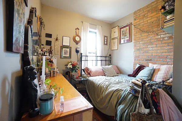 Rented by Rennit Inc. | media 42