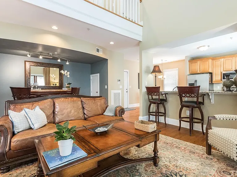 613 W Cabarrus St #202 — Photo 6