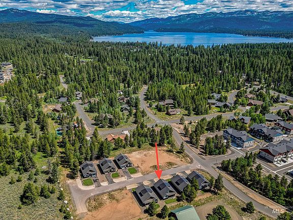 2nd image of 106 Bighorn Ct