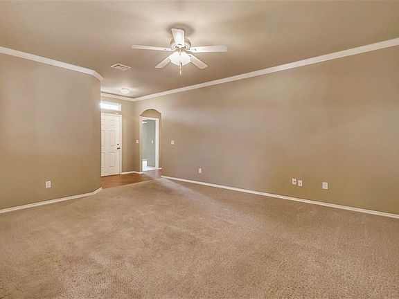 5th image of 13637 Bradbury Ln